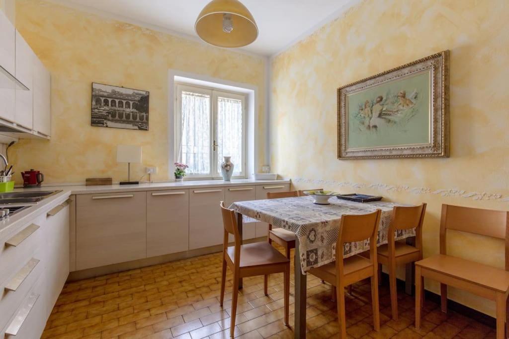 Le Bouganville Apartment ديسينسانو ديل غاردا المظهر الخارجي الصورة