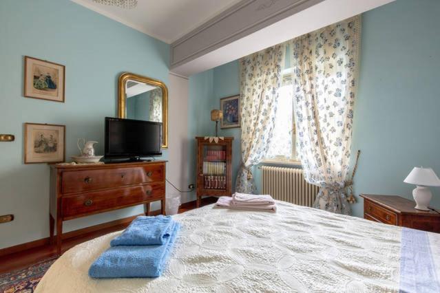 Le Bouganville Apartment ديسينسانو ديل غاردا المظهر الخارجي الصورة