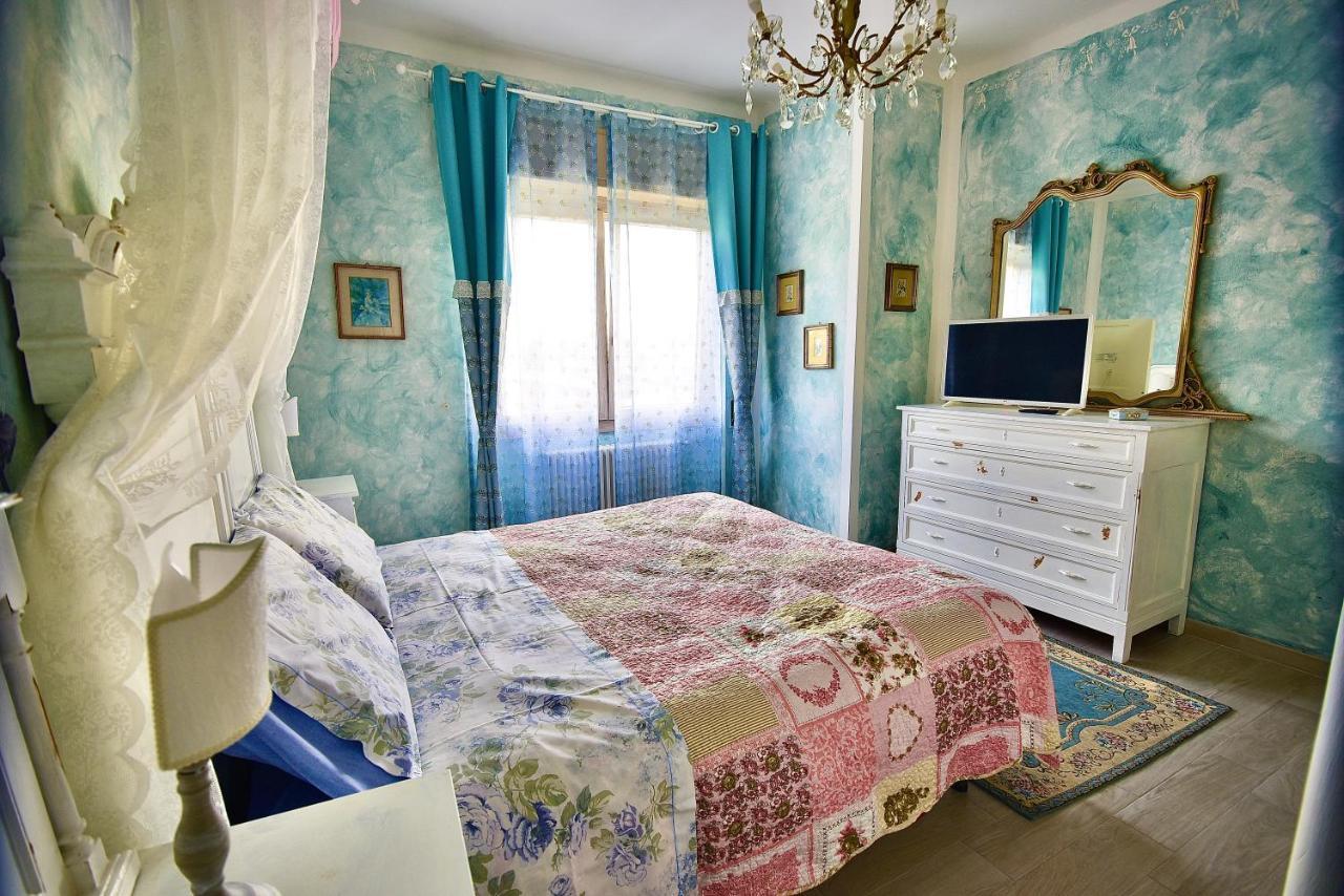 Le Bouganville Apartment ديسينسانو ديل غاردا المظهر الخارجي الصورة